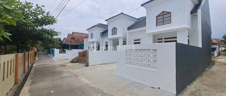 Rumah Cantik Dekat Stasiun Purwokerto 1