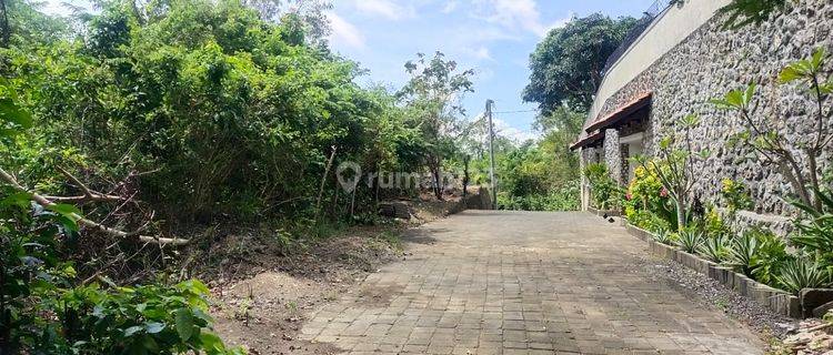 For sale sea view land in villa area in Nusa Dua 1