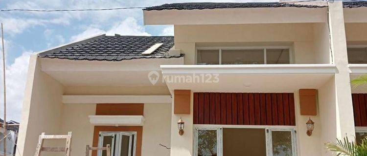 Rumah Keren Minimalis Cendrawasih Residence 1