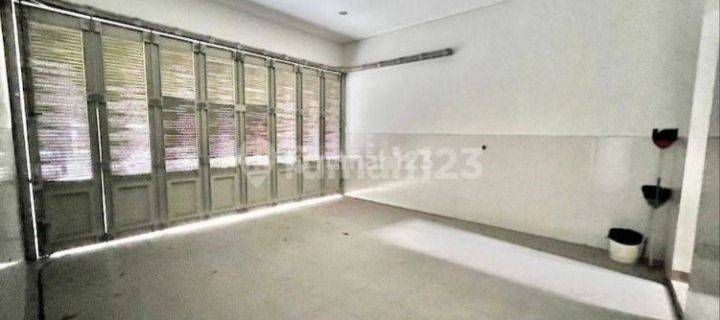 Langka Rumah Baru LJ Pakuwon Indah The Mansion Granada 4 Kamar Tidur 1