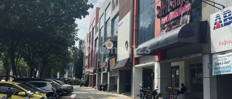 For Rent: Strategic 3-Story Shop House in the Heart of Bintaro Jaya Business District, Sector 9 1