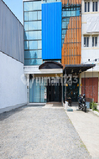 Affordable 3-Storey Kiosk Near Pondok Ranji Station 1