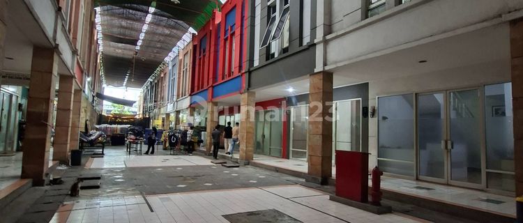 Ready-to-Use Shop House Fully Furnished with Strategic Location on a Busy Street @Bintaro Sector 7 1