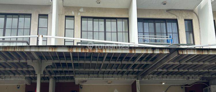 Rumah minimalis cluster east asia green lake city 1