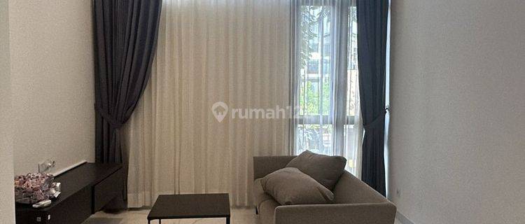 Rumah 3 Lantai Sudah Renovasi Furnished di Asya, Jakarta Timur 1