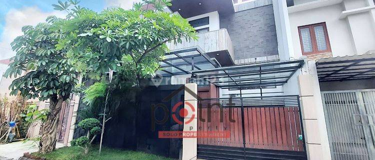 RUMAH SEMI FURNISHED KOLAM RENANG DI SOLO BARU 1