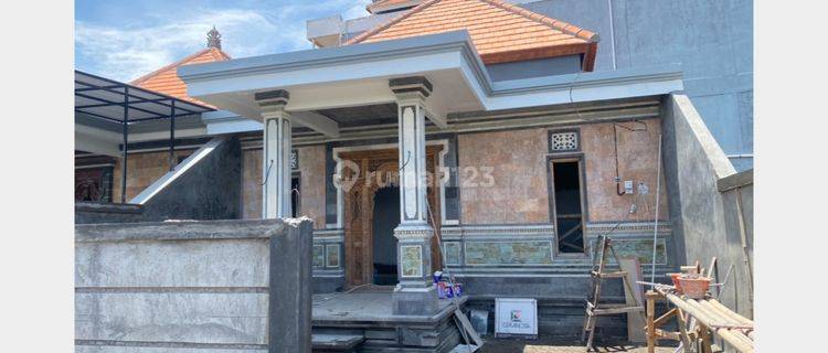 Rumah baru jadi siap huni style Balinese  di Tulikup, Gianyar 1