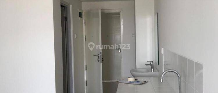 Dijual Apartemen Siap Huni Unfurnished Type Studio Di Silktown Area Graha Raya 1