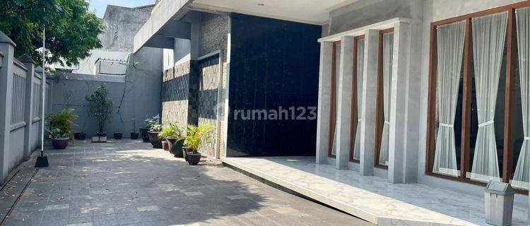 Rumah Mewah di Pusat Kota Solo 1