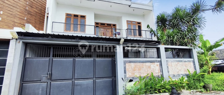 Ready-to-Use House in the Sumber Area 1