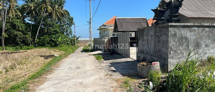 Disewakan Sebidang Tanah Kosong Yang Terletak di Jalan Pantai Kedungu 1