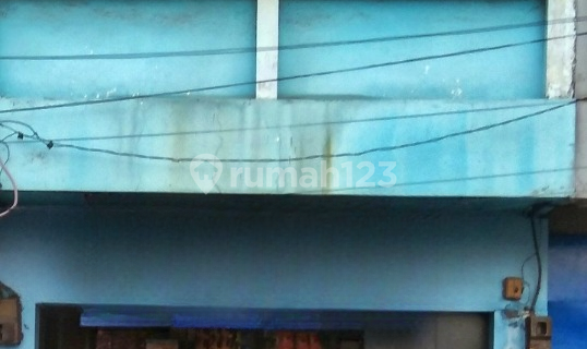 For Sale: Strategic Shop House in Garut, located at the intersection of A. Yani Road and Syp Guntur Mandalagiri, Garut. 1