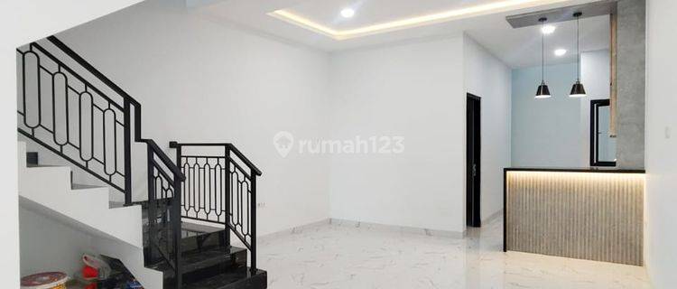 Rumah Modern Classic Taman Ratu Dekat Tanjung Duren Jakarta Barat 1