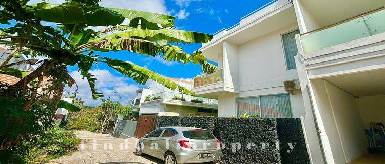 Modern 4 Br Family Villa With Ocean And Gwk View In Jimbaran 1