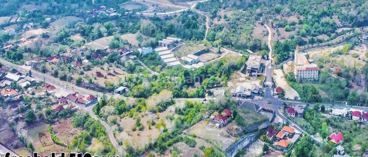 A Plot of Land in the Developing Tourism Area in Kutuh Pandawa 1