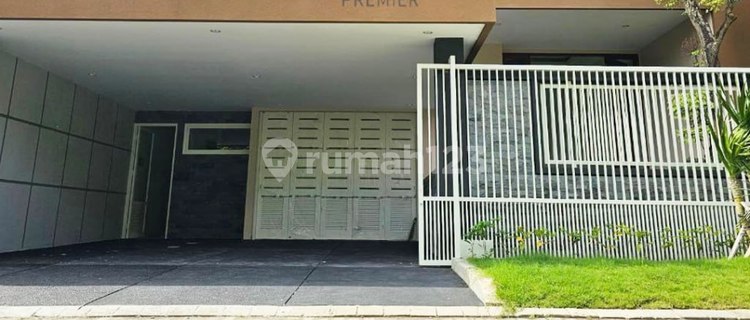 Dijual/Disewakan Rumah Megah di Greenwood Boulevard Araya Malang 1