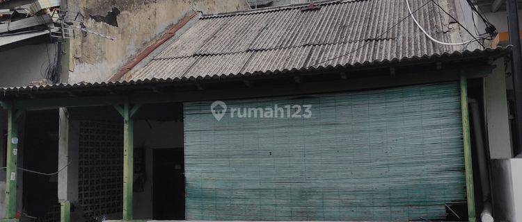 Rumah hitung tanah di Tomang Jakarta Barat  1