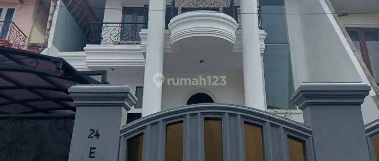 Disewakan rumah di Kavling SUAD Kejaksaan Tangerang  1