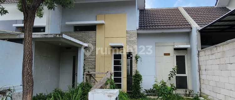 Valencia Puri Surya Jaya House Below the Market 1