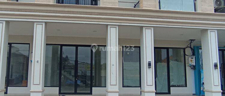 Ruko Terluas Mewah Investasi Terbaik Lokasi Premium  1