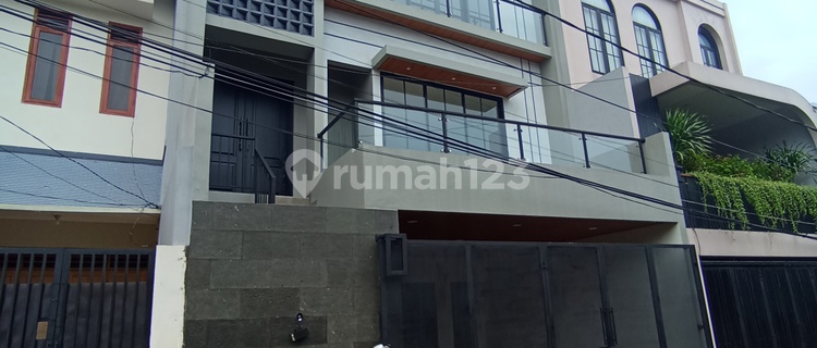 Ready-to-Live House with Private Pool in Cilandak Intan Fatmawati 1