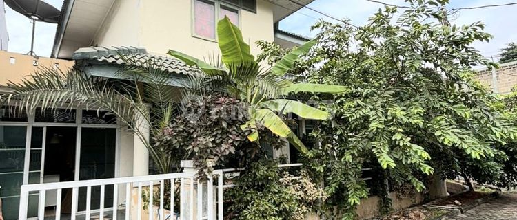 Rumah Dua Lantai Dekat Stasiun Krl Dan Mall Di Bintaro 1