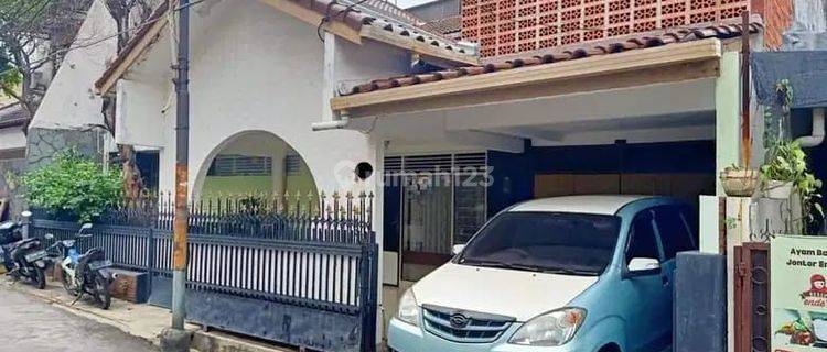 Rumah jual murah lingkungan joss di Rawamangun, pulo gadung 1