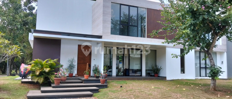 Rumah Hoek Mewah dan modern di Vermount Parkland BSD 1
