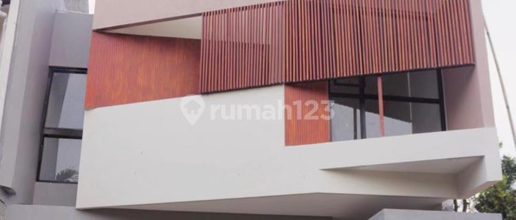 Brand New House in cluster Sector 9 Bintaro Jaya 1