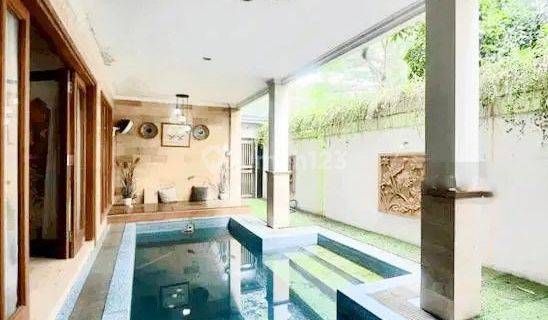 Rumah di Discovery Bintaro Hoek Dgn Pool, Sektor 9 Bintaro 1