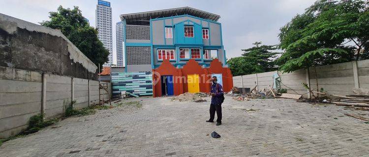 Cocok untuk kantor atau usaha bangunan baru kantor + cafe di Jalan Raya Duri Kosambi Raya No 36, Jakarta Barat 1