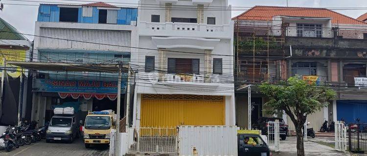 For Rent Large Shophouse on Jl Gatsu Barat, Denpasar 1