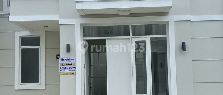 FOR SALE CHEAP HOUSE IN LAVON SWAN CITY, CLUSTER GRANDURA 1