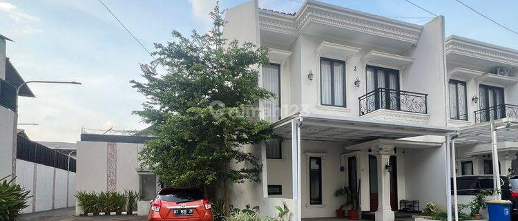 Rumah Bagus 2.5 Lantai Pinggir Jalan Raya 1