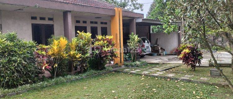 Villa Di jual cepat suasan sejuk asri di cijeruk bogor selatan  1