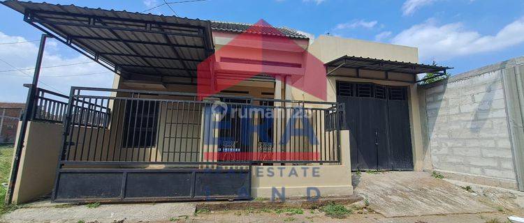 Rumah Bagus SHM di Jalan Kyai Pasreh , Malang 1