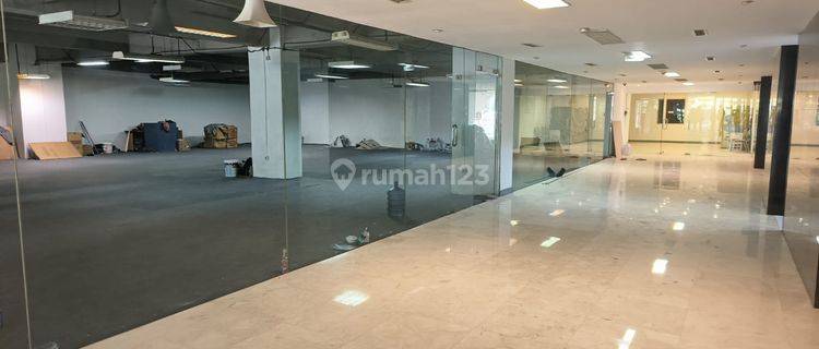 Gedung Perkantoran Bagus Bawah Njop Dekat Sudirman Jakarta Pusat 1