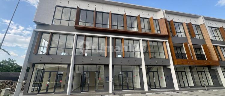 For Rent 3-Story Shophouse in West Village, BSD City! 1