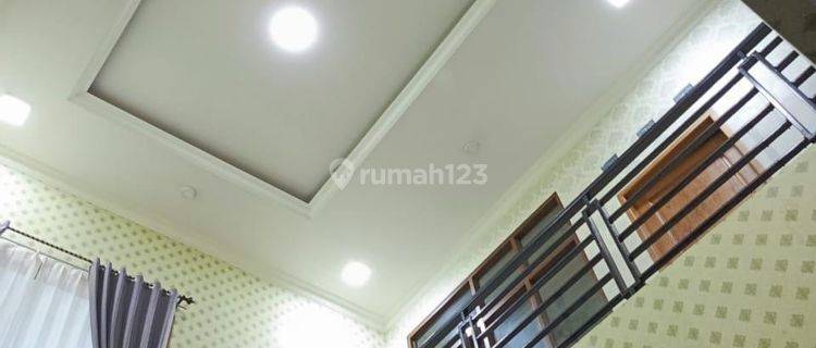 Dijual Rumah 3 Lantai Daerah Kebun Jeruk 1