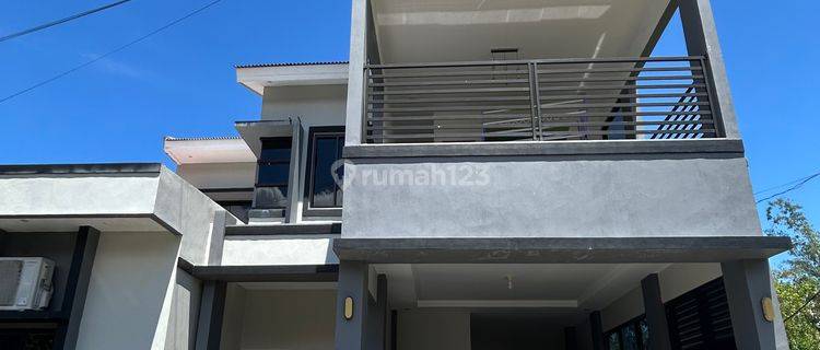 Rumah 2 Lantai Siap Tinggal Semi Furnished 1