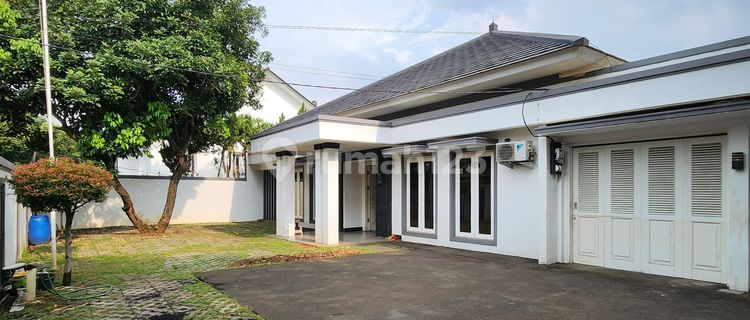 ONE-STORY CHARMING HOUSE IN BANGKA KEMANG, SOUTH JAKARTA, READY TO OCCUPY AND FLOOD-FREE 1