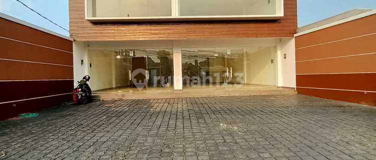 NEWLY BUILT 2.5-STORY RUKO READY TO USE, STRATEGICALLY LOCATED ON JALAN KAFI, JAGAKARSA, SOUTH JAKARTA 1