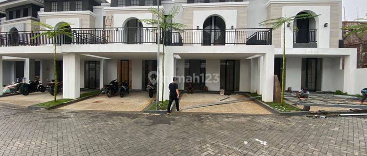 Rumah 2 Lantai di Kedungmundu Semarang Dekat Bank BCA 1