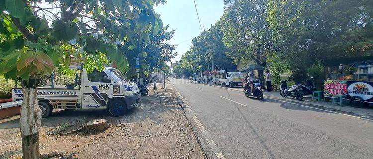 Tanah Tengah Kota Sragen Lokasi Padat Penduduk Jalan Lebar 1