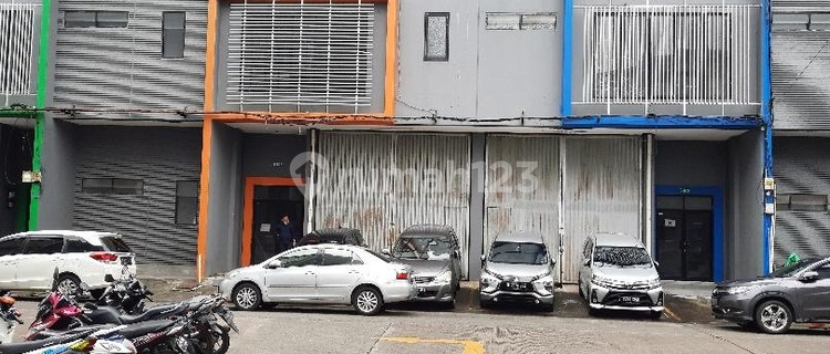 3-Storey Shop House in Tebet, South Jakarta, Safe and Secure, Affordable, Can be Paid in Installments 1