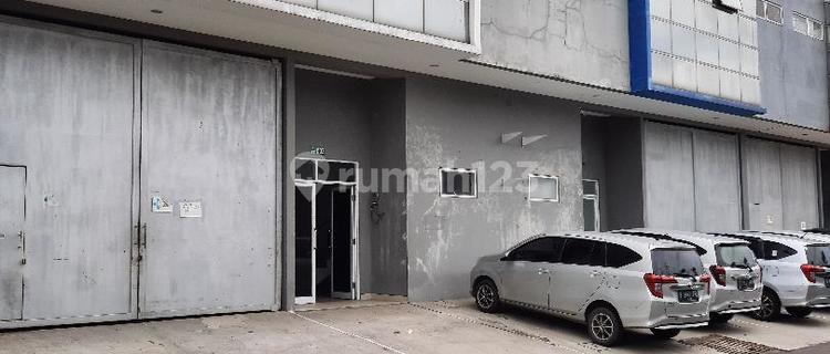 Gudang Dempet Luas 990 m2 Saharjo Jakarta Selatan Murah Satunya 1