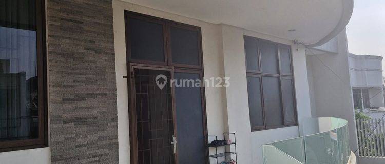 Rumah Semi Furnished Luas Bangunan 1100 di Jatinegara 1