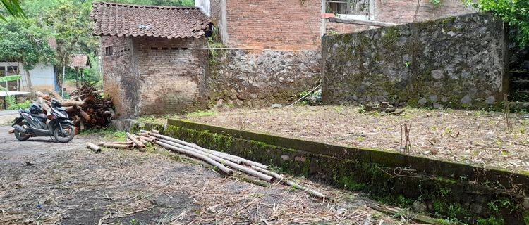 Tanah Pekarangan Di Pinggir Jalan Aspal Tempuran Magelang 1