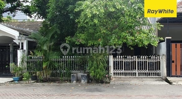 Dijual Rumah Strategis di Wisma Permai Tengah Surabaya 1