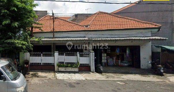 Dijual Rumah 3 Lantai SHM di Jalan Pegirian Surabaya Utara 1